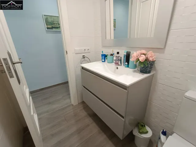EN VENTA O ALQUILER — 23