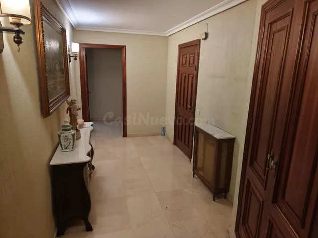 Piso exterior en buen edificio junto a Avda. Gran Capitán — 3