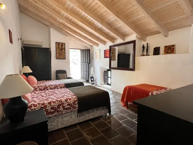 Autentico Cortijo reformado y ahora un exitoso centro de retiro — 16