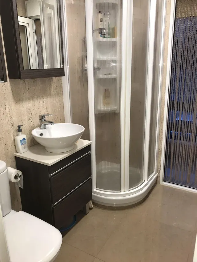 LUJOSO PISO EN PLAYA HONDA. — 21