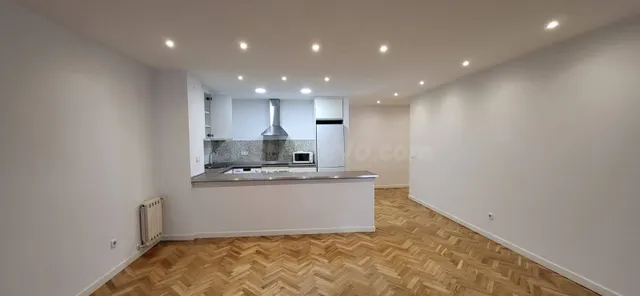 Exclusivo piso con terraza y premio de arquitectura en Berna - foto 5