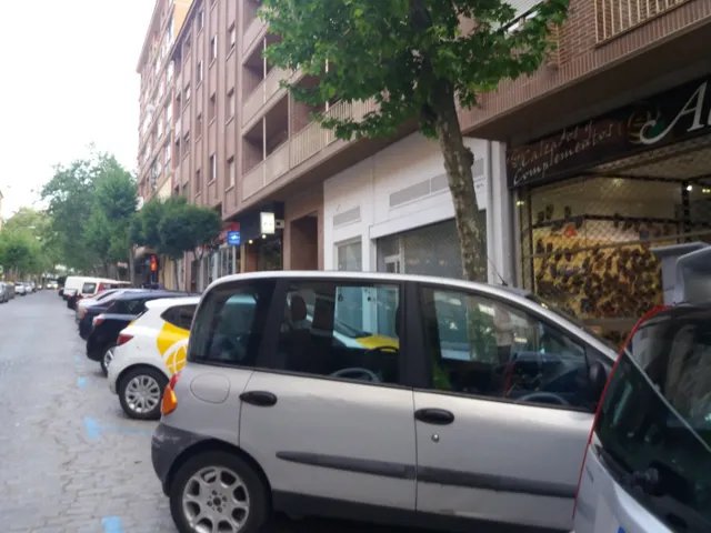 ALQUILER.-.GARAJE.-.CALLE MORILLO.-.24 METROS.- — 22