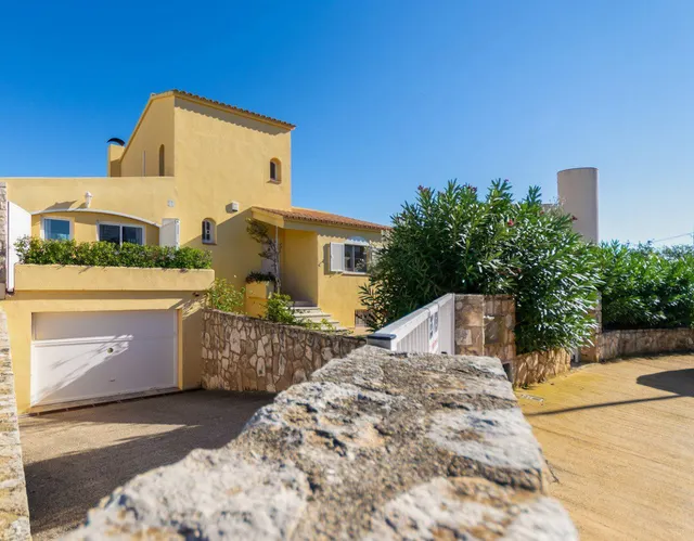 Magnifica villa de 347m2, situada a 1ª línea de mar — 6