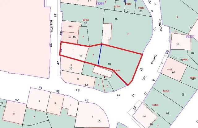 SE VENDE CASA CON TERRENO EN CASCO ANTIGUO — 21