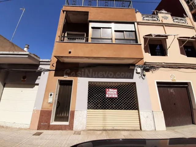 CASA EN VENTA ZONA CAMPO FUTBOL