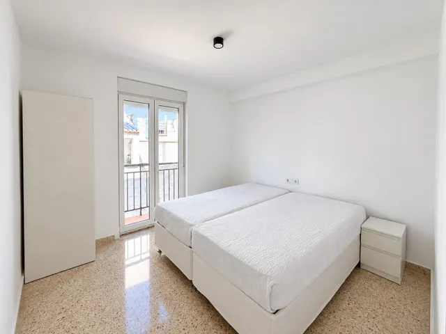 Piso en centro de Salobreña — 13
