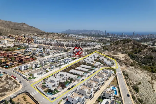 Villas contemporáneas exclusivas con vistas panorámicas en B - foto 4
