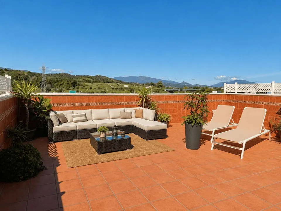 Ático 4 habitaciones 89m² en venta - Zona Las Mesas