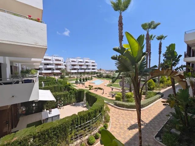 Apartamento Moderno en Terraza de Campoamor – Vistas al Mar,
