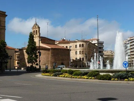 Urbis te ofrece el traspaso de un local en zona Centro, Salamanca.