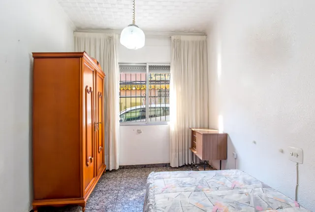 Casa independiente con gran patio y garaje en el centro de Molina de Segura — 12
