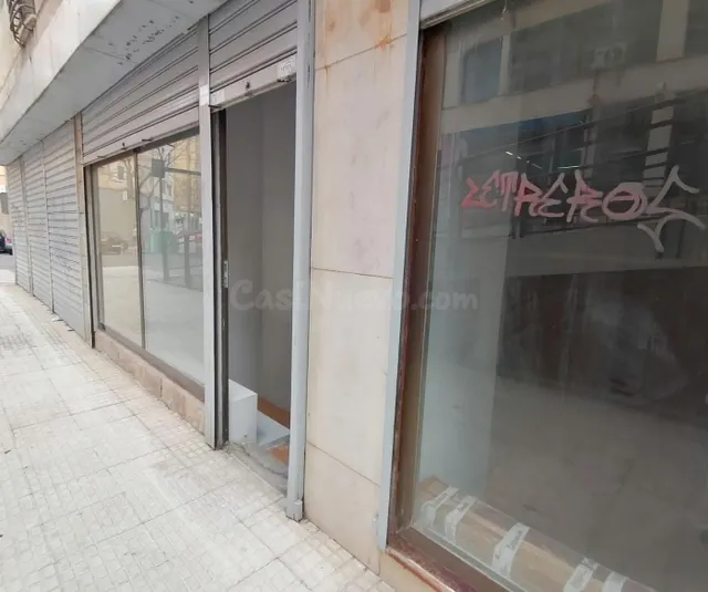 Se vende amplio local comercial a pie de calle en avenida pr