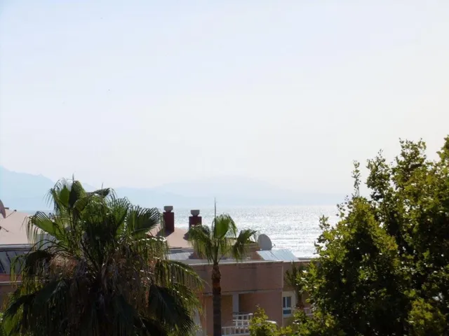 Cuatro dormitorios en La Carihuela — 2