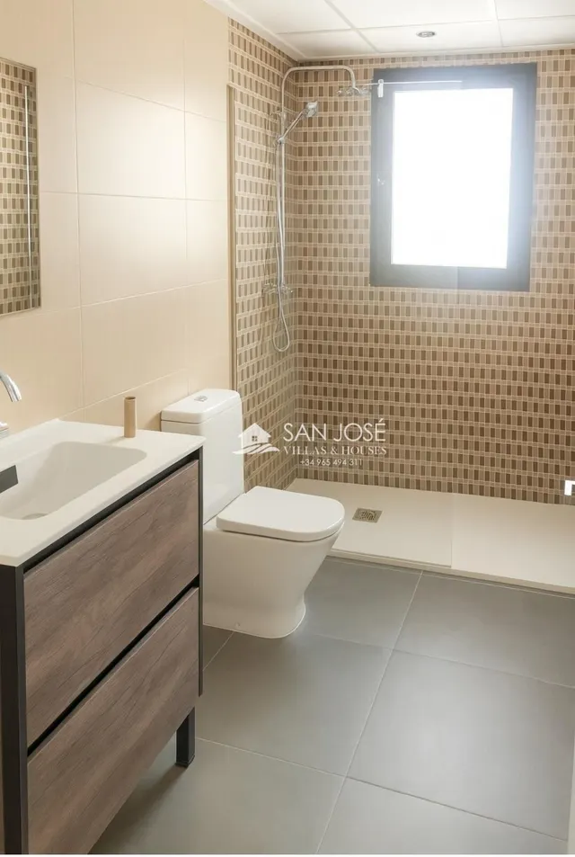 SE VENDE ESPECTACULAR CHALET DE LUJO EN MONOVAR. — 12