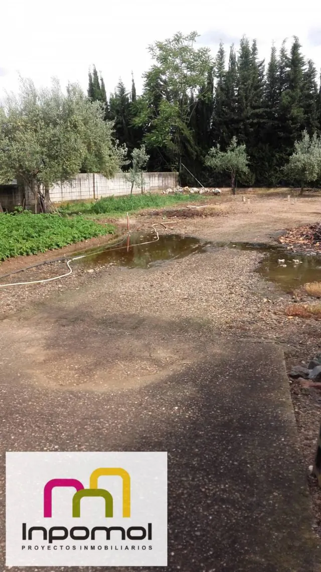 AMPLIA PARCELA, ubicación PRIVILEGIADA — 5