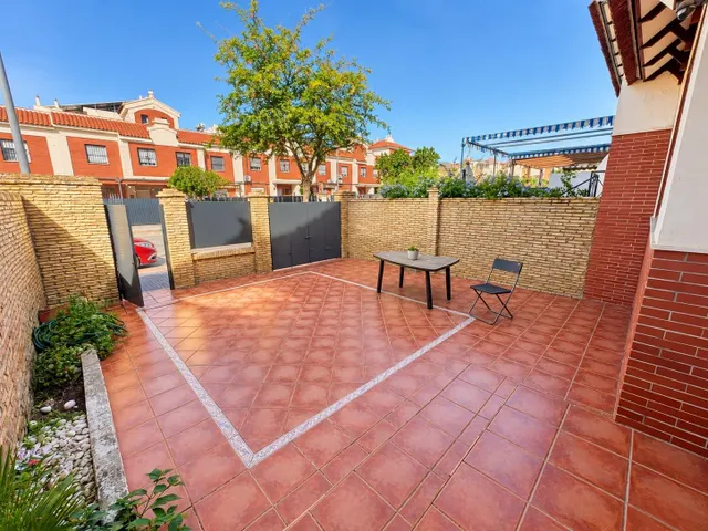 Piso 4 habitaciones 136m² en venta - Arco norte - Avda España — 30