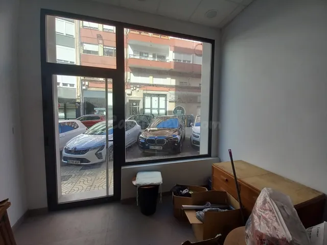 Local con cambio de uso en Torrelavega - foto 4