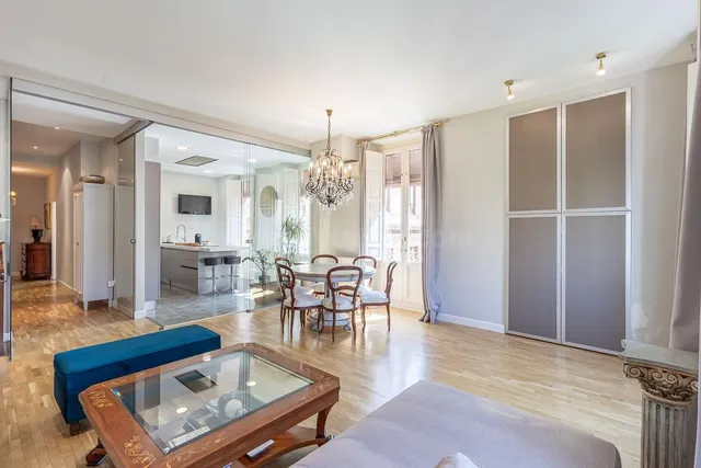 Exclusivo Piso Dúplex en el Corazón de Granada — 5