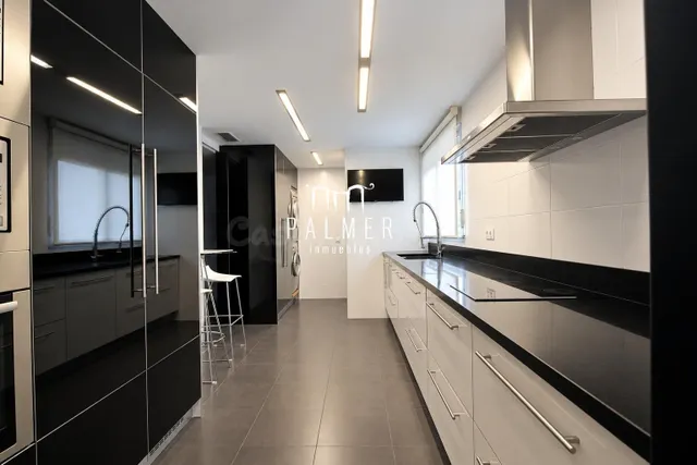 VIVIENDA EXCLUSIVA CON TRASTERO Y DOS PLAZAS DE GARAJE — 3