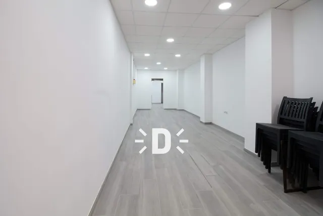 MARAVILLOSO LOCAL COMERCIAL EN ALBAL - foto 4
