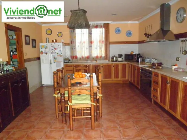 ESTUPENDO CHALET ZONA PERLETA — 3