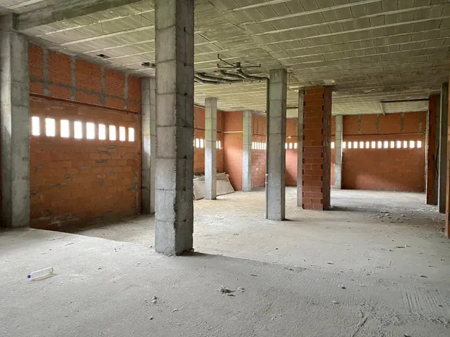 LOCAL COMERCIAL EN ZONA DE LA ASUNCION — 7