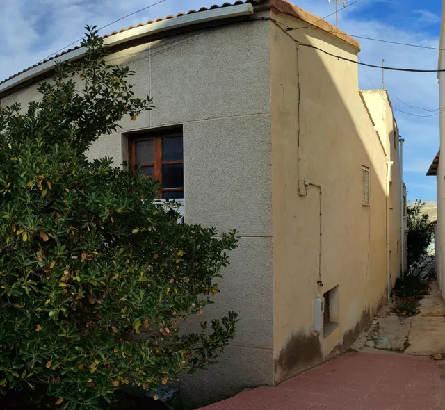 SERÓN ( ALMERÍA ). VENTA DE CASA PARA REFORMAR EN EL CENTRO  DEL PUEBLO. — 4