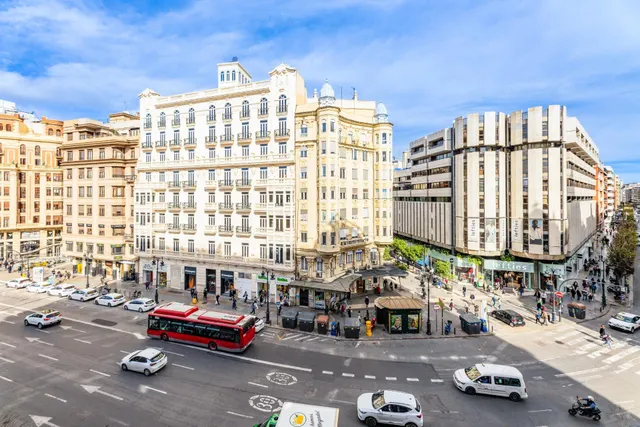 Vivienda de Autor en el Corazón de Valencia — 286 m2 Luxury — 25