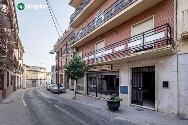 Piso de gran tamaño con múltiples posibilidades en Peligros