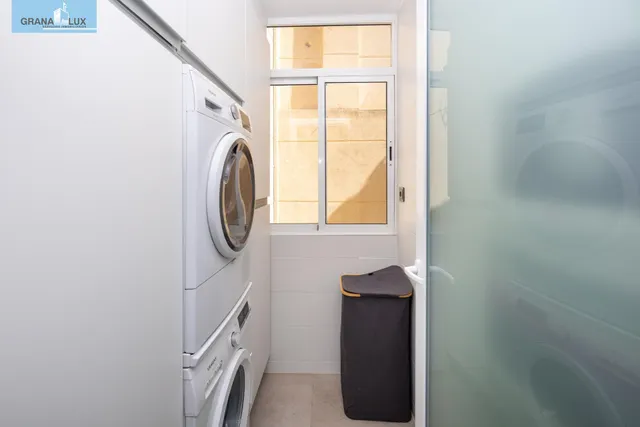 Exclusivo piso con terraza y vistas despejadas en El Serrallo. — 20