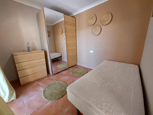Chalet 6 dormitorios 3 baños, terrazas y piscina en Burjulú. — 47