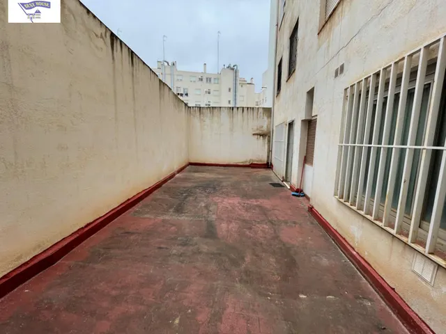 OFICINA EN PLENO CENTRO. — 13