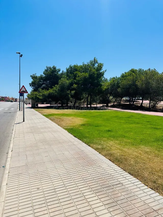 CASA EN PLANTA BAJA DE 2 habitaciones CON TERRAZA PRIVADA Y PISCINA | LA FLORIDA, ORIHUELA COSTA — 10