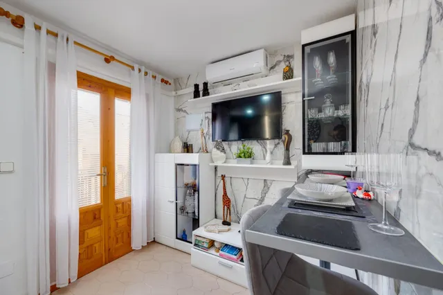 Impresionante bungalow de planta alta con solarium privado – El Chaparral, Torrevieja — 8
