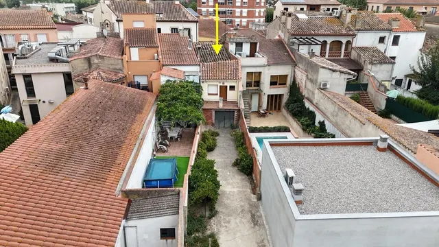 Casa en el centro de Maçanet de la Selva — para reformar a t - foto 2