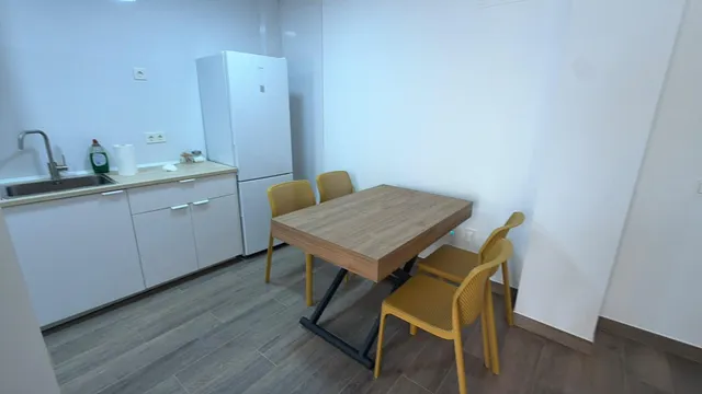 ¡Abre la puerta a tu nuevo hogar! Amplia terraza, garaje y totalmente amueblado — 27