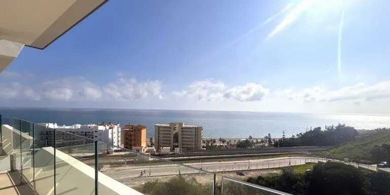 *** OBRA NUEVA TERMINADA FRENTE AL MAR, LISTO PARA ENTRAR A VIVIR !!!.
