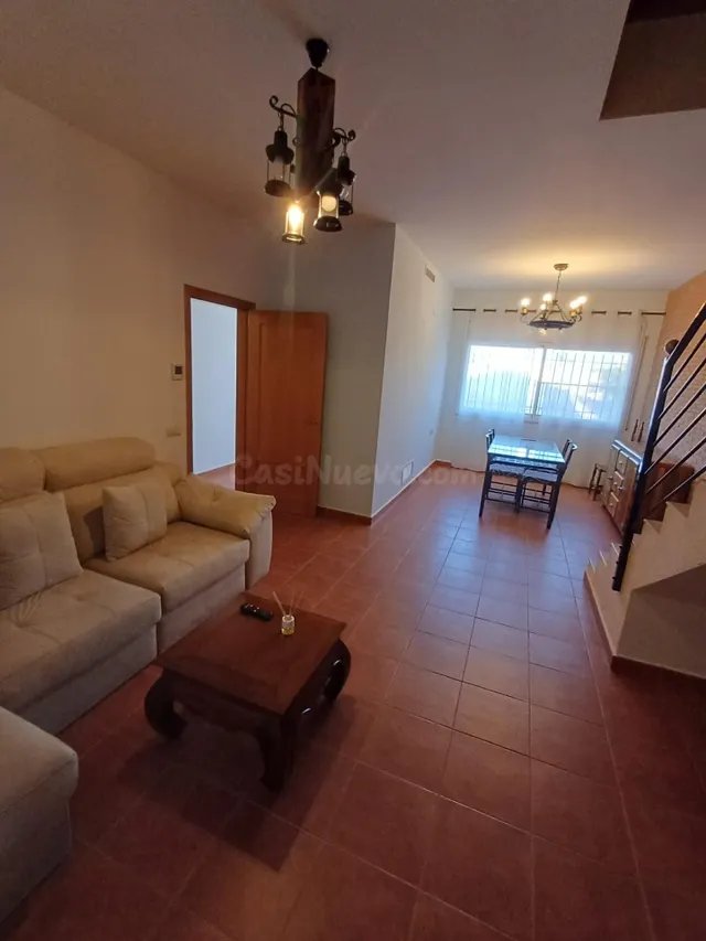 Amplia y Elegante Propiedad de Diseño en Venta por 249.000 € - foto 4