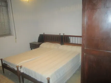 SE VENDE CASA EN VILLAMAÑAN, CON CALEFACCIÓN, GARAJE Y PATIO. — 6
