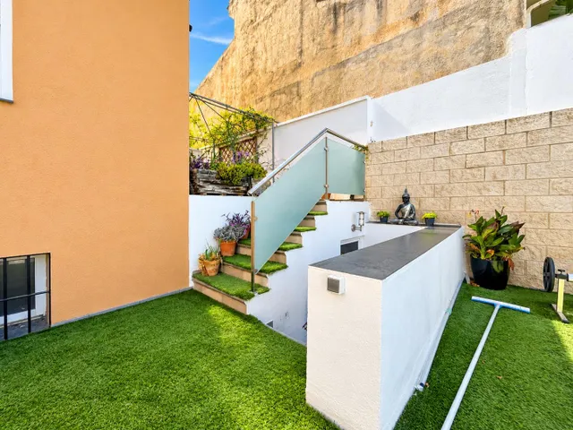 Espectacular  casa unifamiliar con piscina privada, domótica y placas solares — 30
