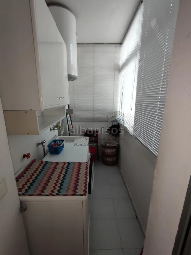 PISO DE CUATRO habitaciones SIN ASCENSOR. MUY BUENA ZONA — 14