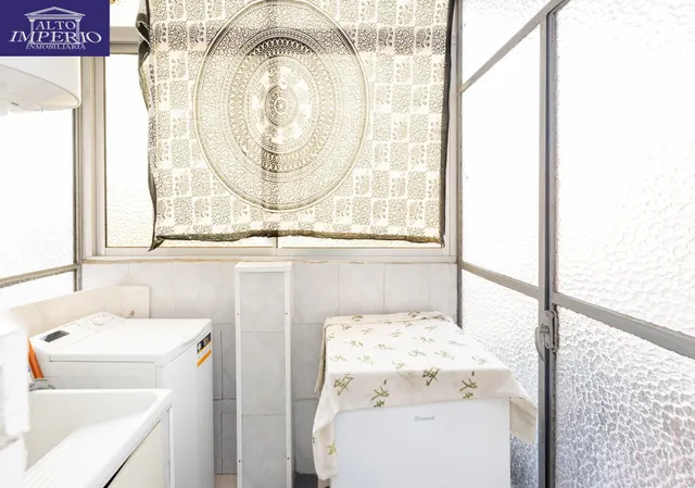 En Venta Piso de 4 dormitorios con ascensor, ideal para reformar a tu gusto. — 6