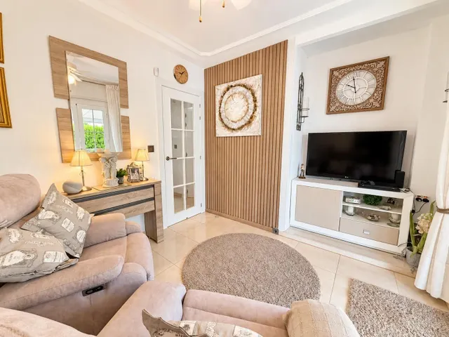 Villa 3 habitaciones en venta - Villamartín-Las Filipinas — 17