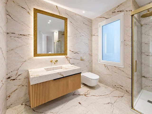VIVIENDA DE LUJO CON DISEÑO EXCLUSIVO Y BALCONES EN LISTA — 22