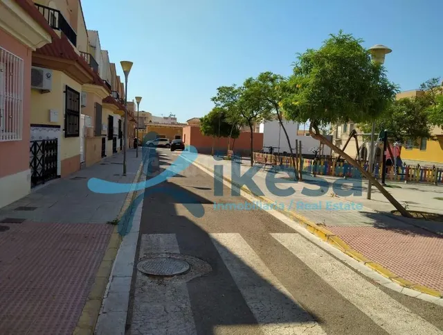 Se vende Dúplex en la localidad de Almería - foto 2