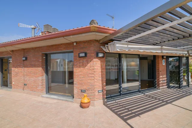 Ático-dúplex ÚNICO en Manresa - foto 4