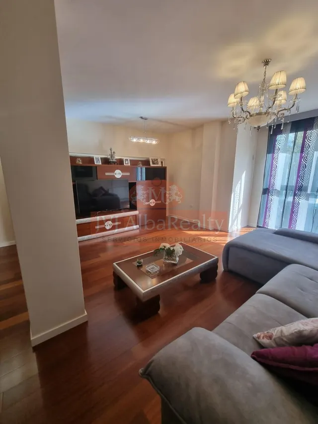 Se vende magnifica vivienda en pleno centro de la ciudad con