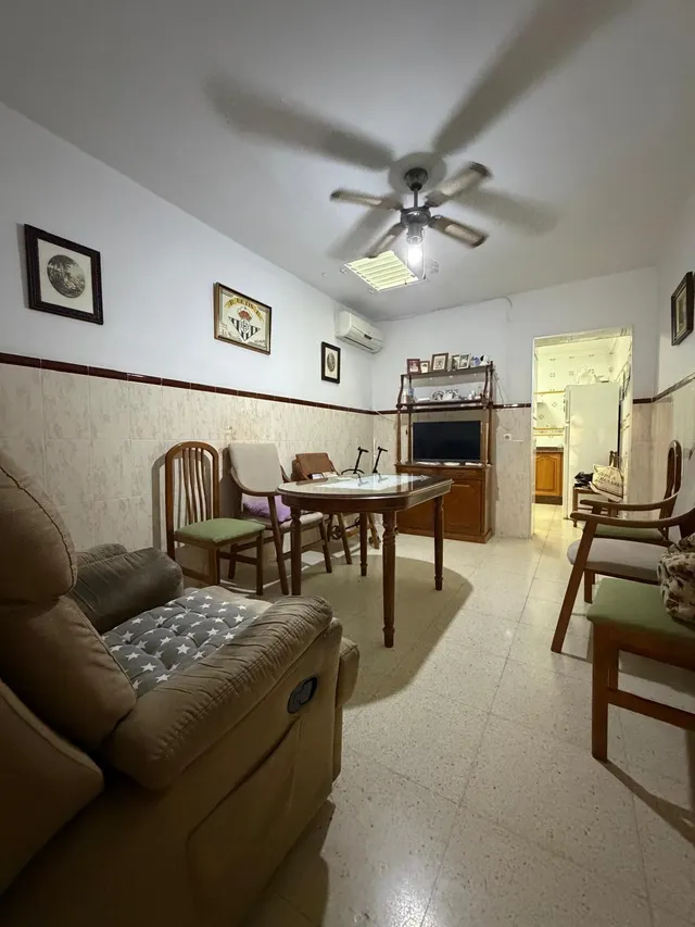 Casa en venta en La Puebla del Río – Vivienda en planta baja con patio y azotea. — 6