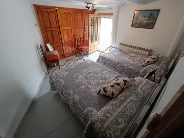 Estupenda casa con patio, terraza y amplia cochera — 18