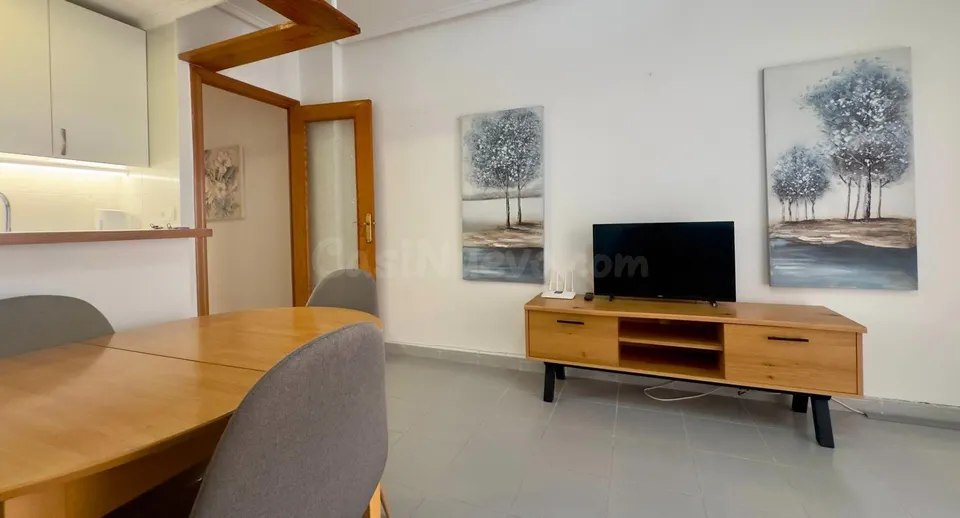 FANTASTICO APARTAMENTO EN EL CENTRO DE TORREVIEJA, IDEAL PARA PAREJAS